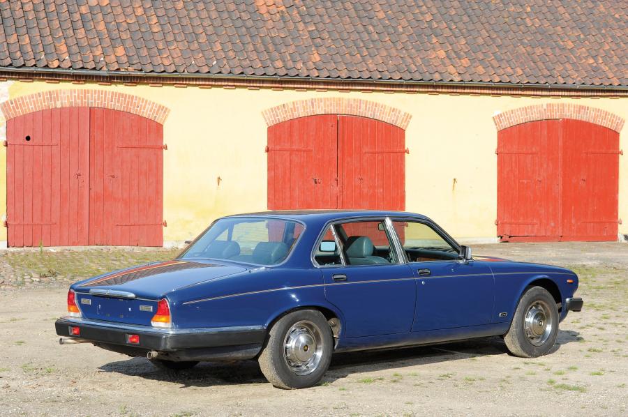  Jaguar XJ6 Saloon 1986 года  (фото 5 из 5)